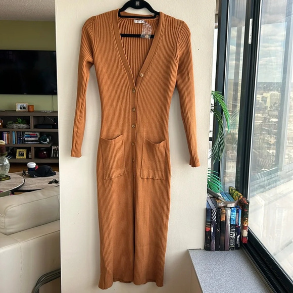 LUSH KACEY RIBBED KNIT SWEATER DRESS IN HAZELNUT - Picture 3 of 7